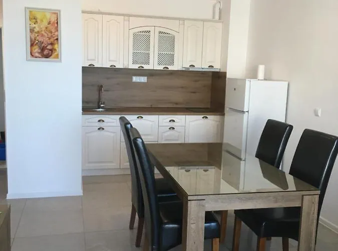 Apartamento луксозни под наем в комплекс от затворен тип в м-ст каваците в созопол