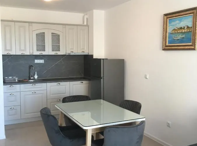 луксозни под наем в комплекс от затворен тип в м-ст каваците в созопол